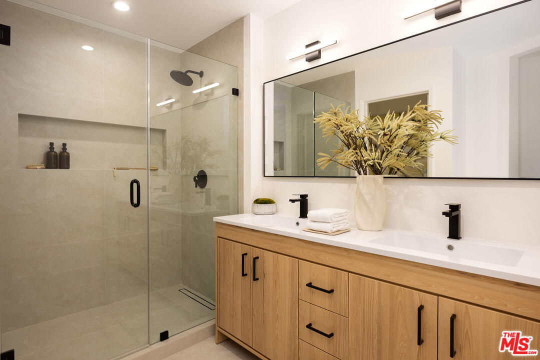 4240 Lost Hills Rd Unit: 602