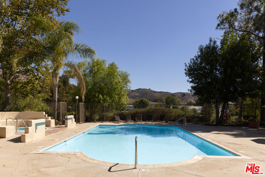 4240 Lost Hills Rd Unit: 602