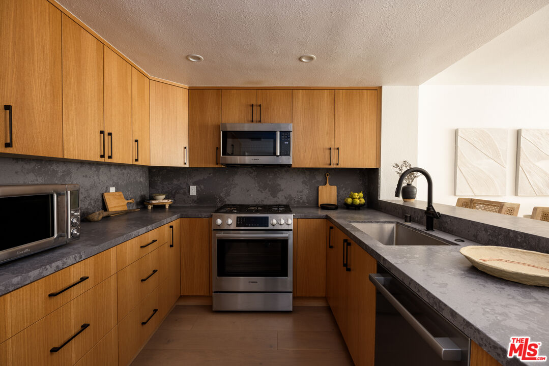 4240 Lost Hills Rd Unit: 602