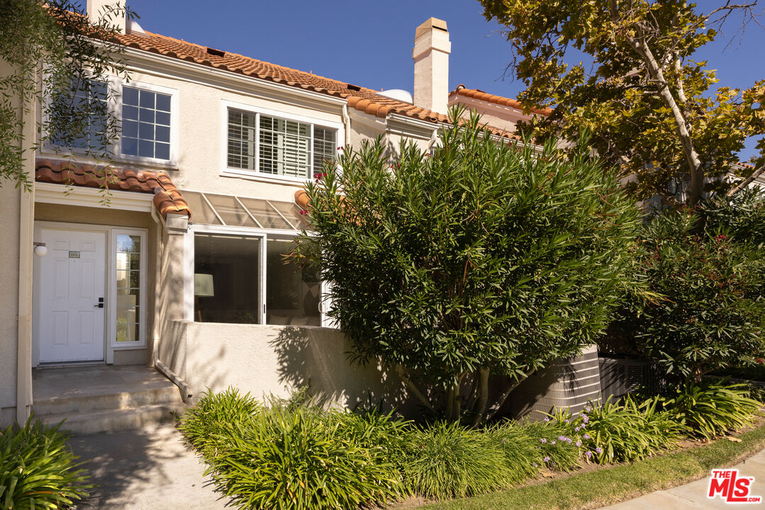 4240 Lost Hills Rd Unit: 602