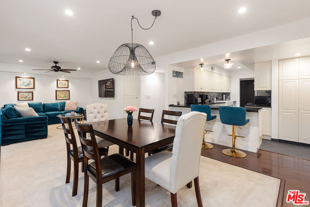 6708 Hillpark Dr Unit: 302