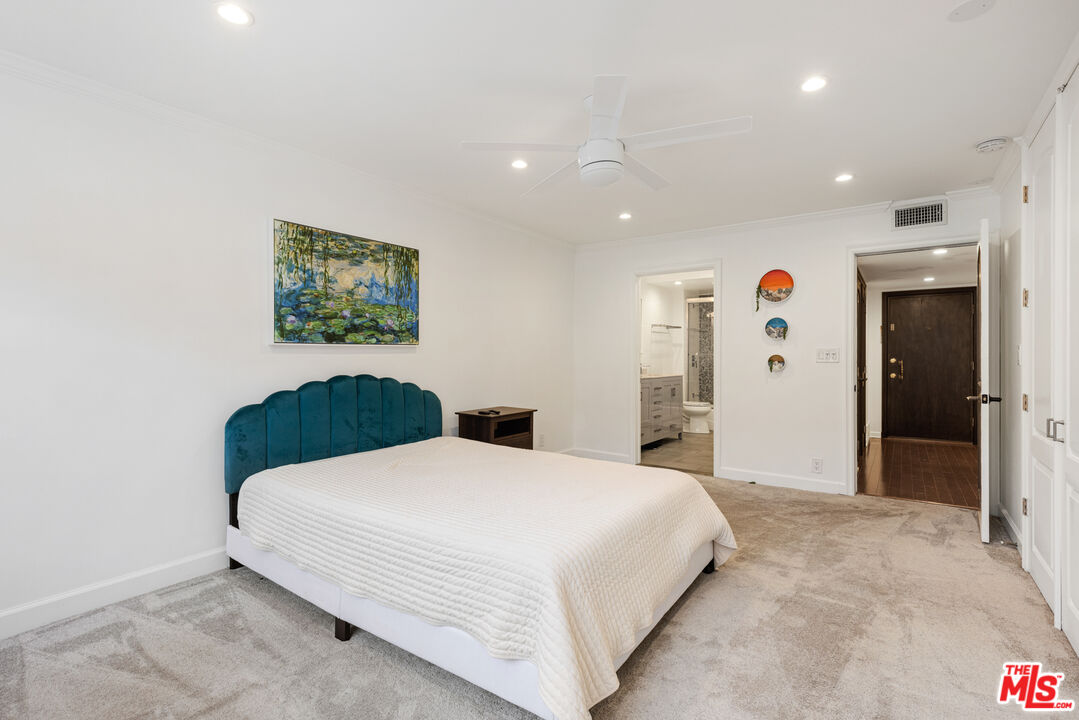 6708 Hillpark Dr Unit: 302