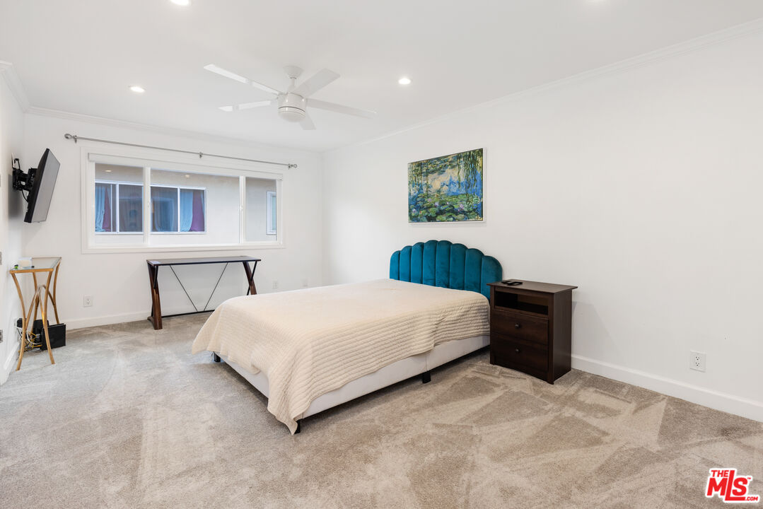 6708 Hillpark Dr Unit: 302