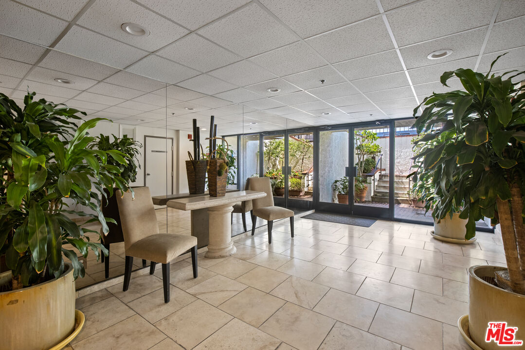 432 S Hamel Rd Unit: 302