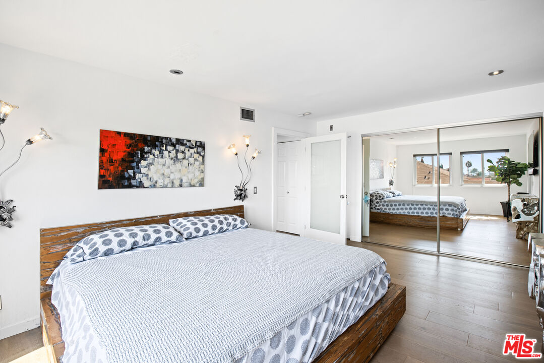 432 S Hamel Rd Unit: 302