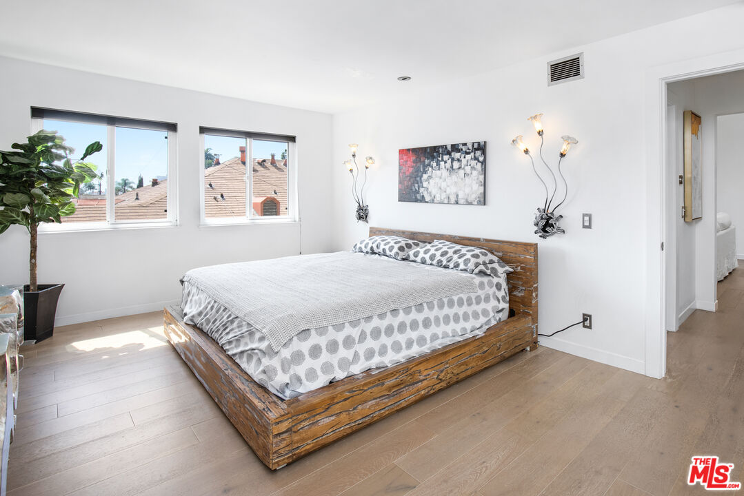 432 S Hamel Rd Unit: 302