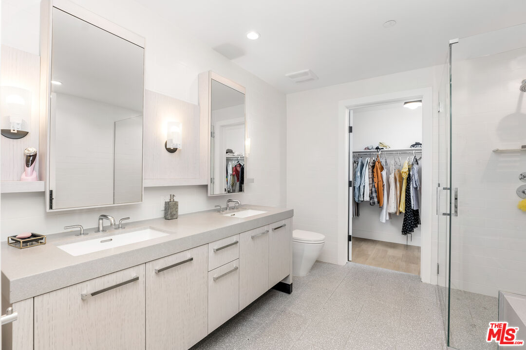 10777 Wilshire Blvd Unit: 603