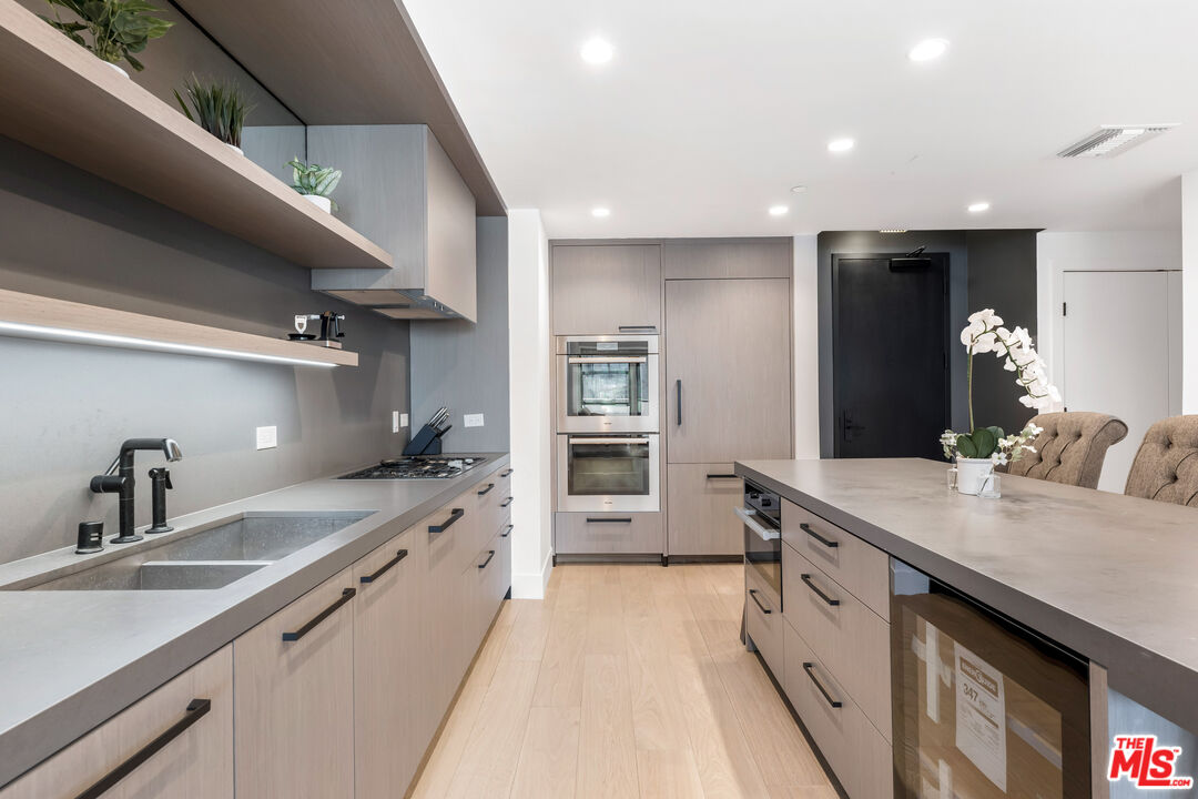 10777 Wilshire Blvd Unit: 603