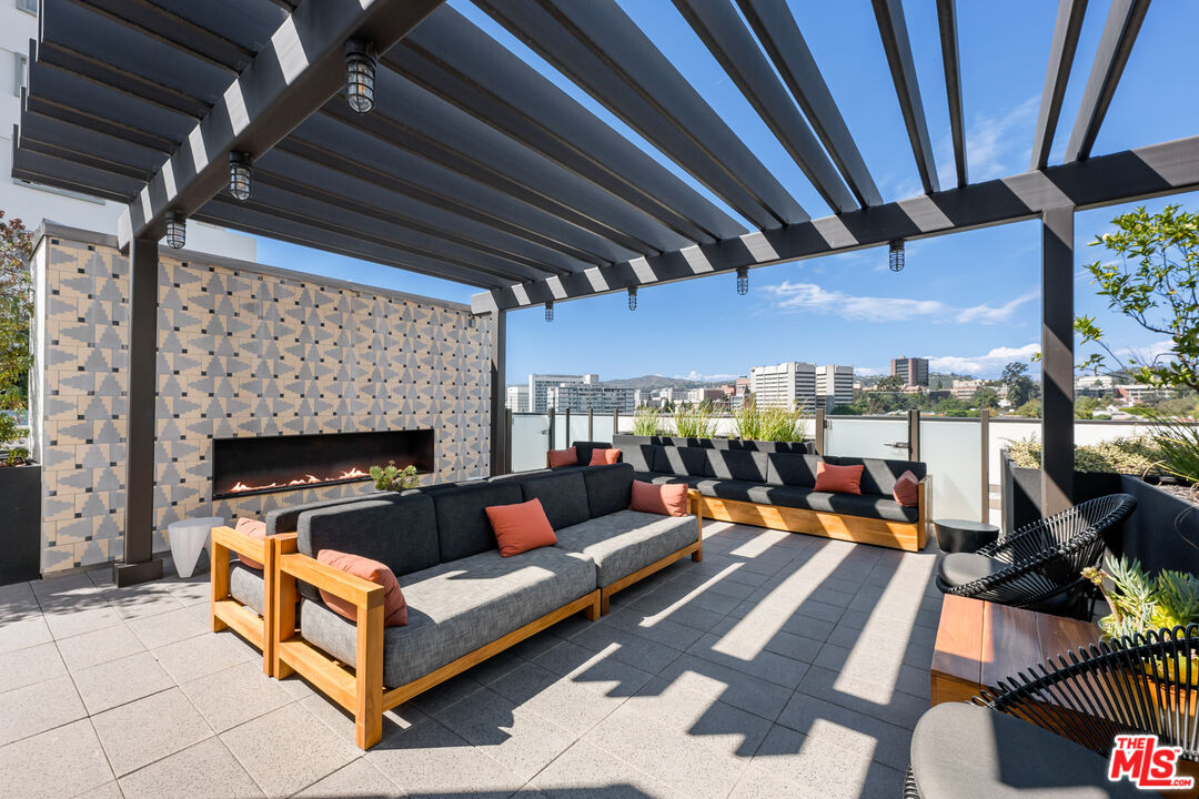 10777 Wilshire Blvd Unit: 603