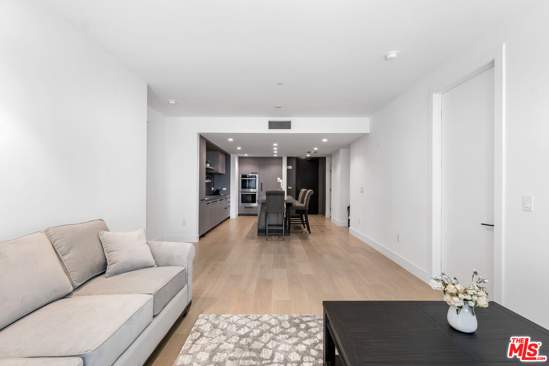 10777 Wilshire Blvd Unit: 603