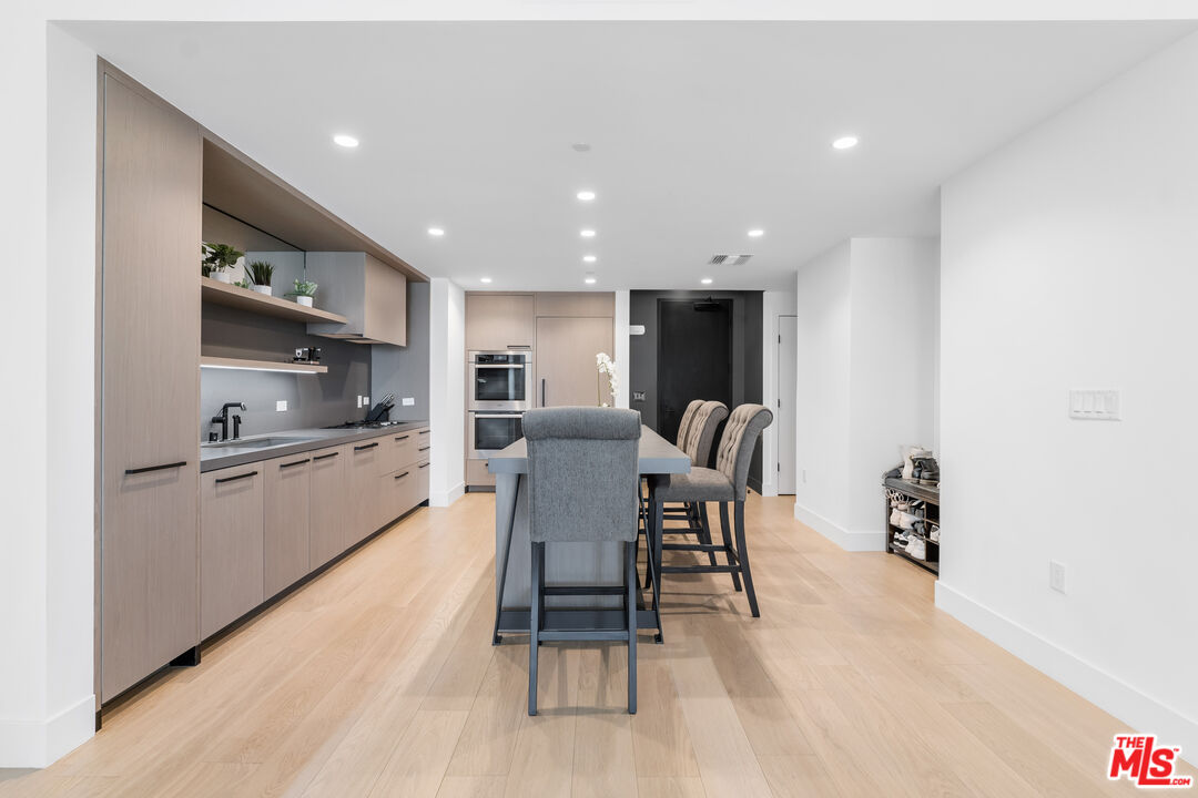 10777 Wilshire Blvd Unit: 603