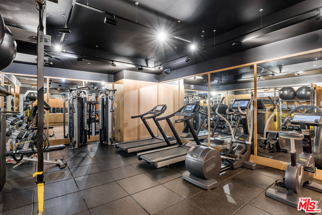 10777 Wilshire Blvd Unit: 603