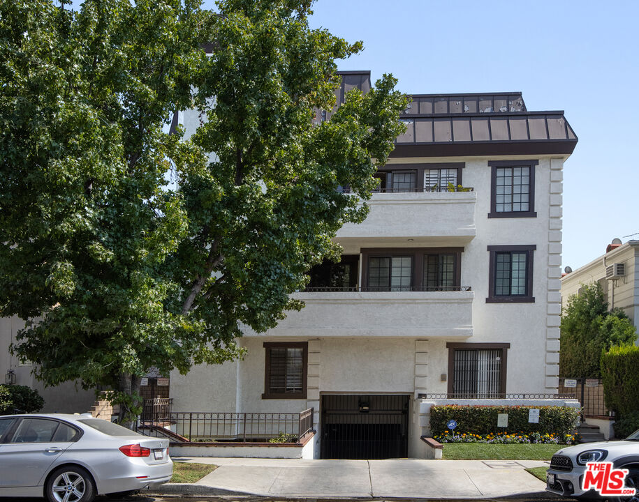 432 S Hamel Rd Unit: 302