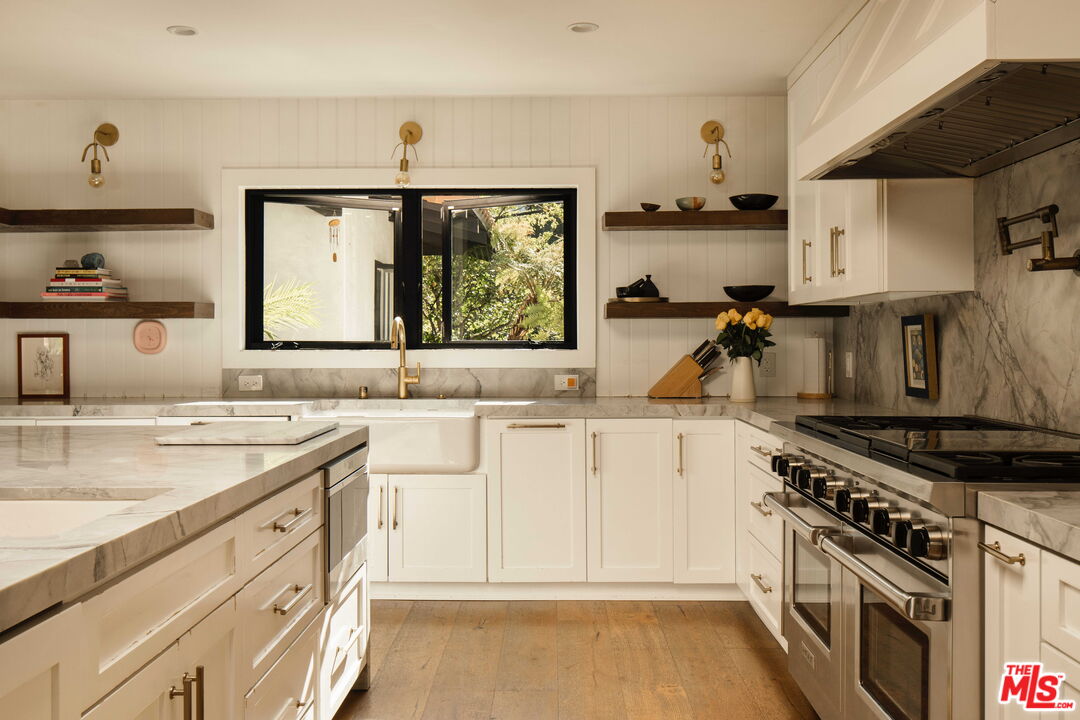 2630 Laurel Pass