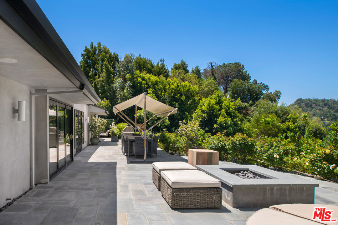 3035 Lake Glen Dr