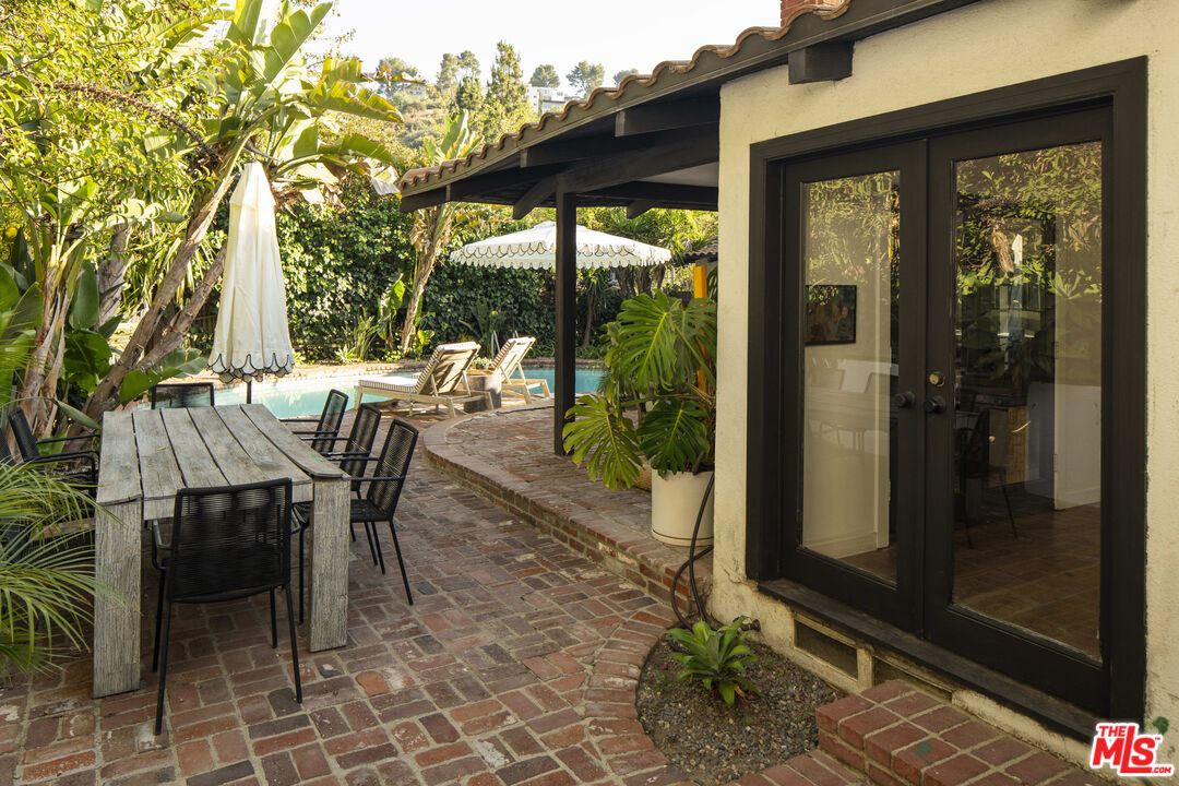 2630 Laurel Pass