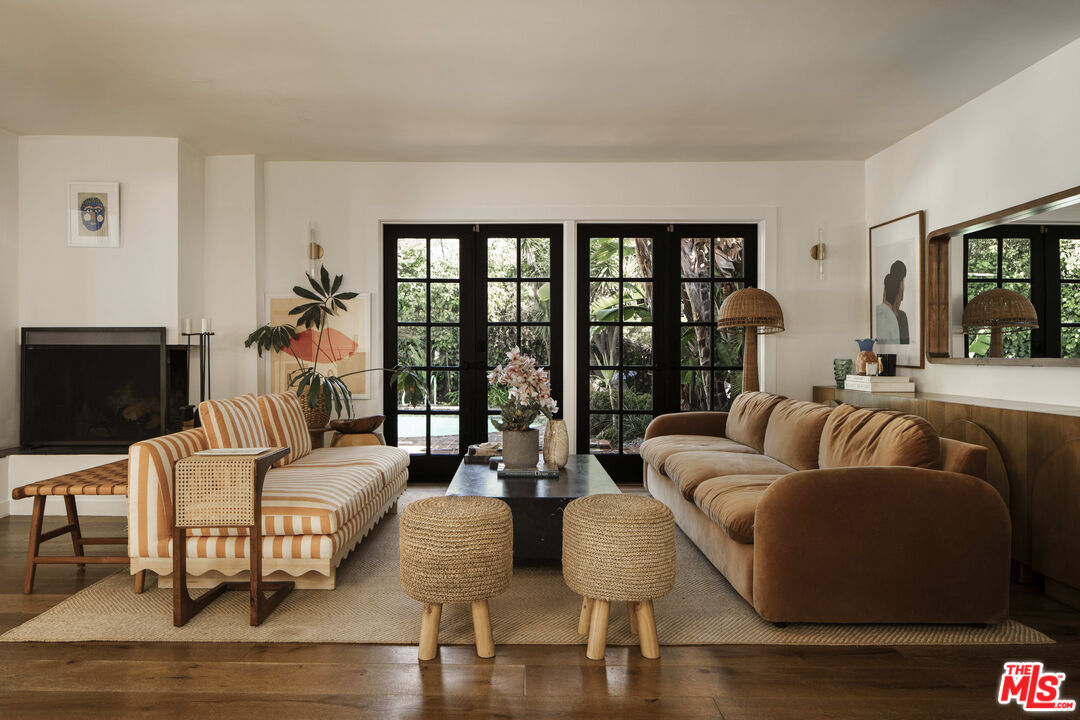 2630 Laurel Pass