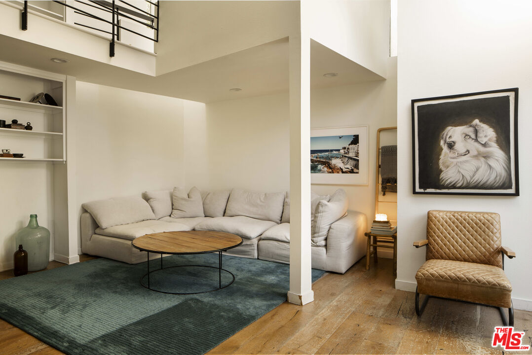 2630 Laurel Pass