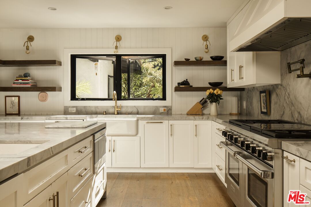 2630 Laurel Pass