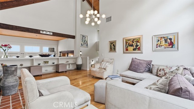 9856 Portola DR