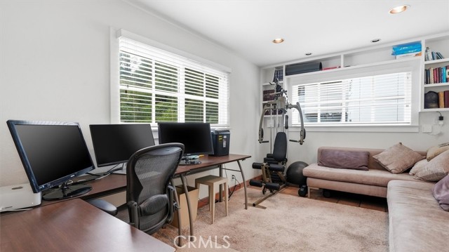 9856 Portola DR
