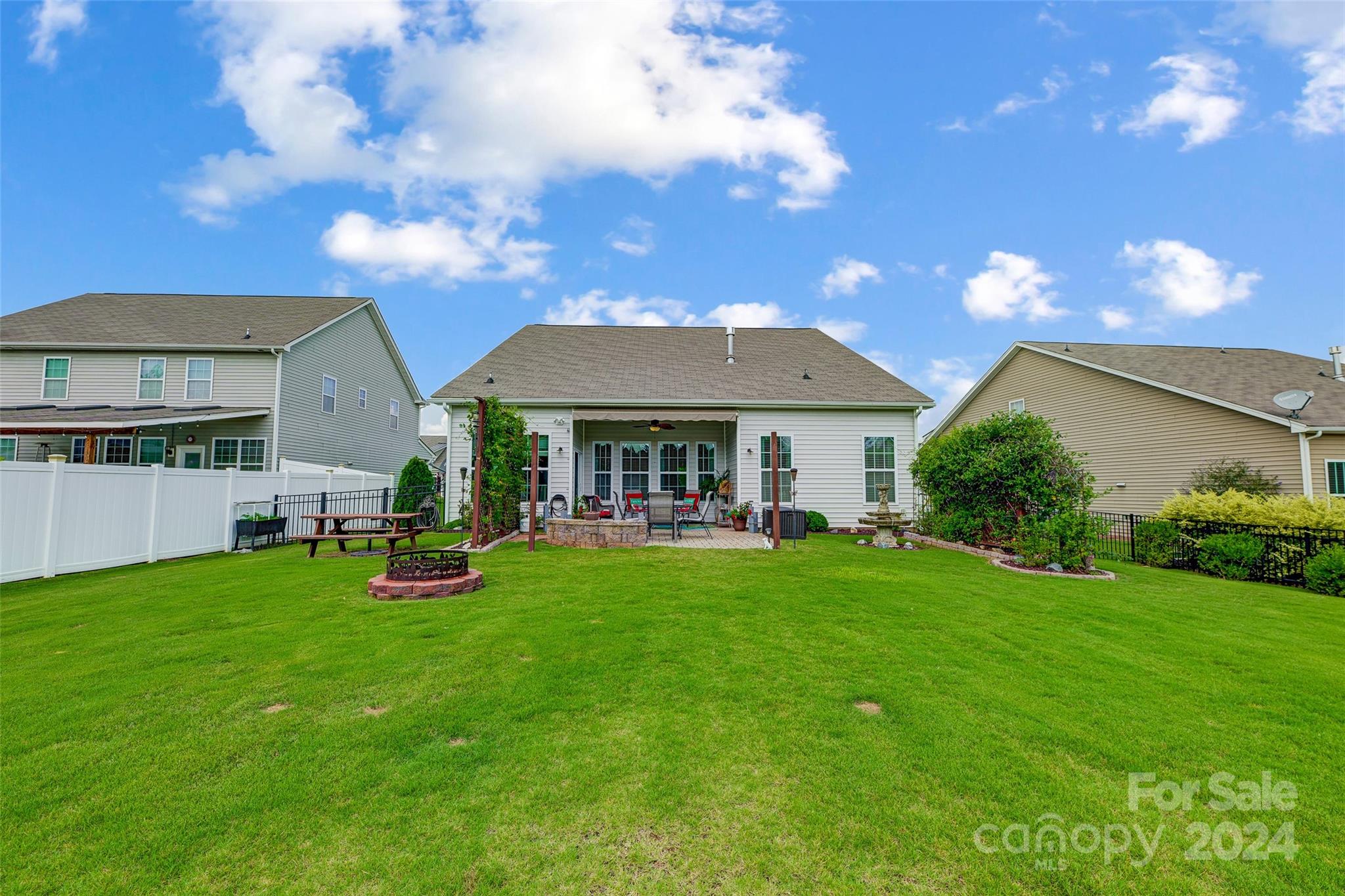 1229 Horsesugar Road