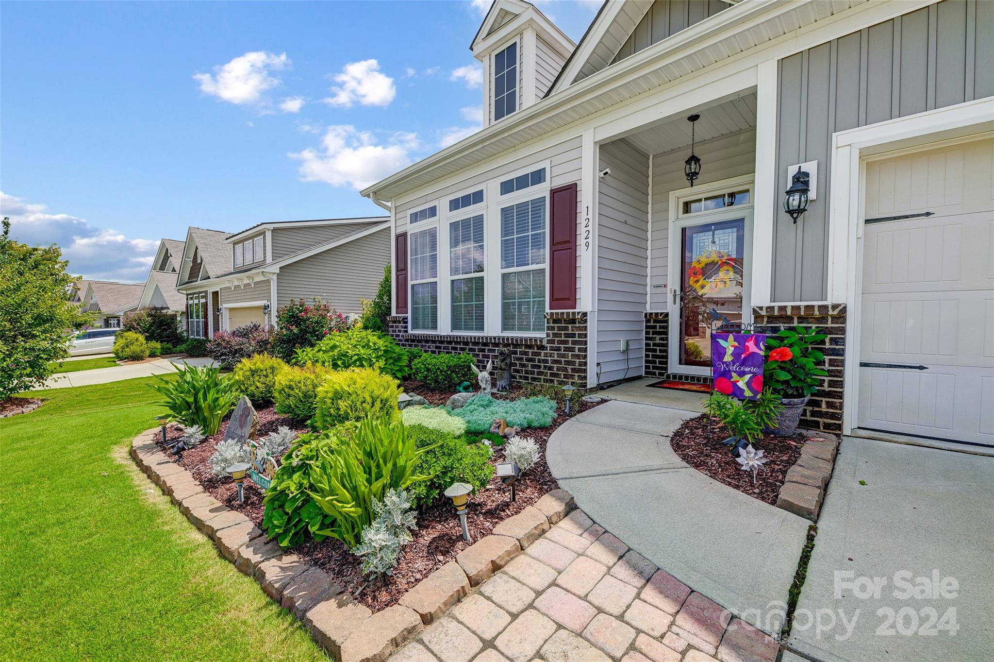 1229 Horsesugar Road