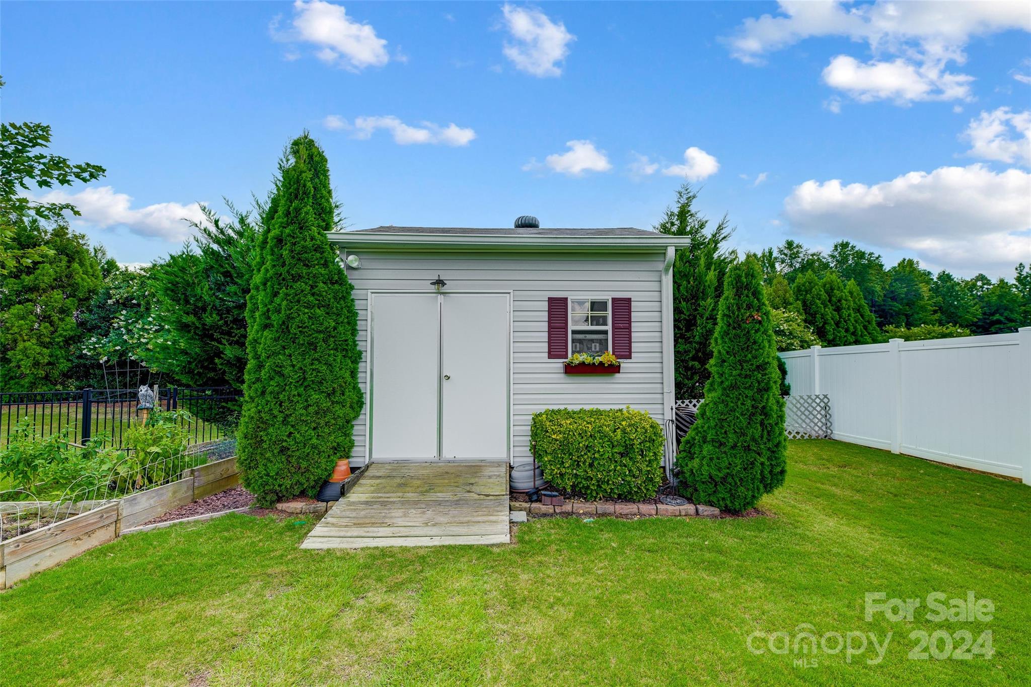 1229 Horsesugar Road