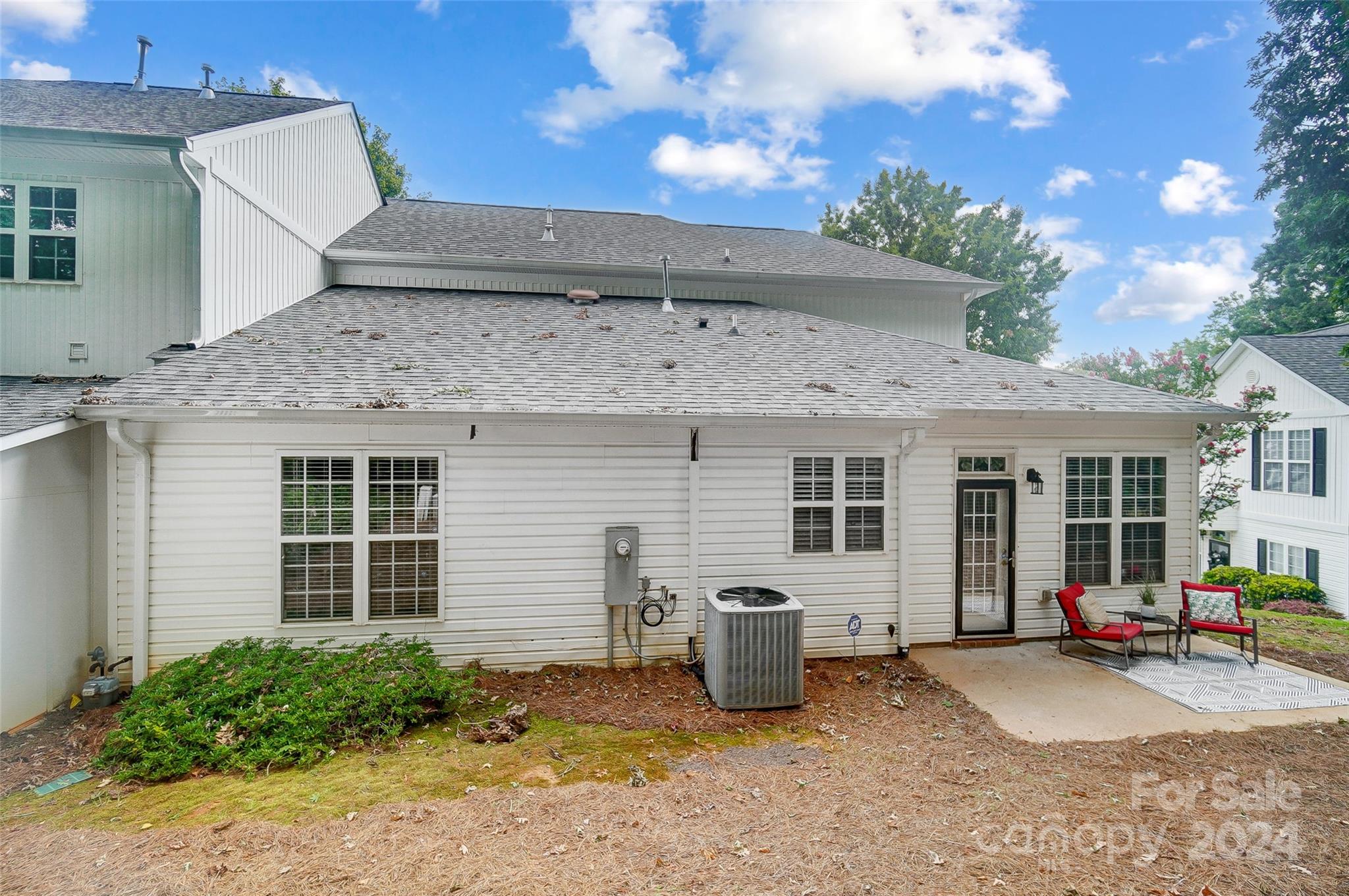 921 Dunes Court