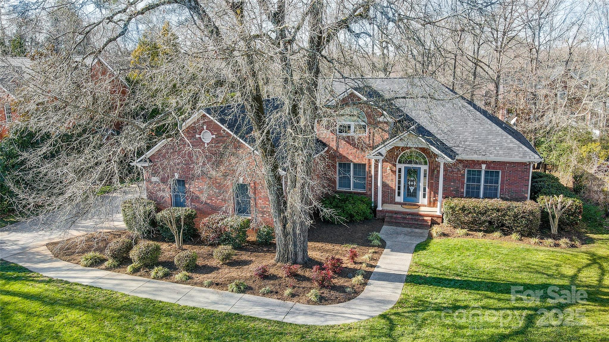 2010 Olde Oxford Court