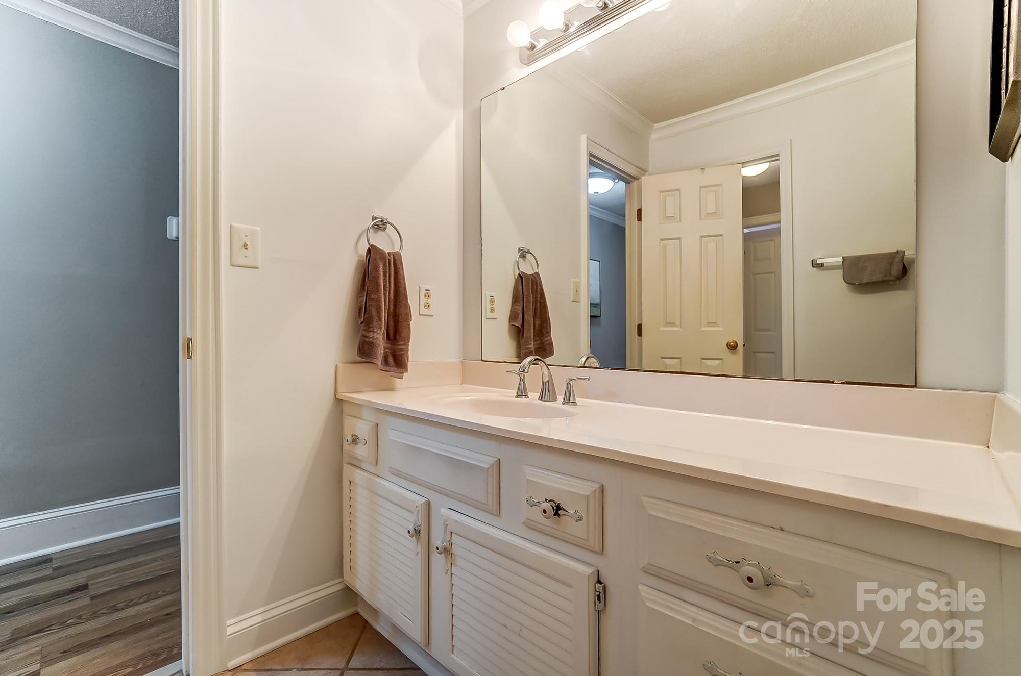 2811 Ashley Arbor Drive
