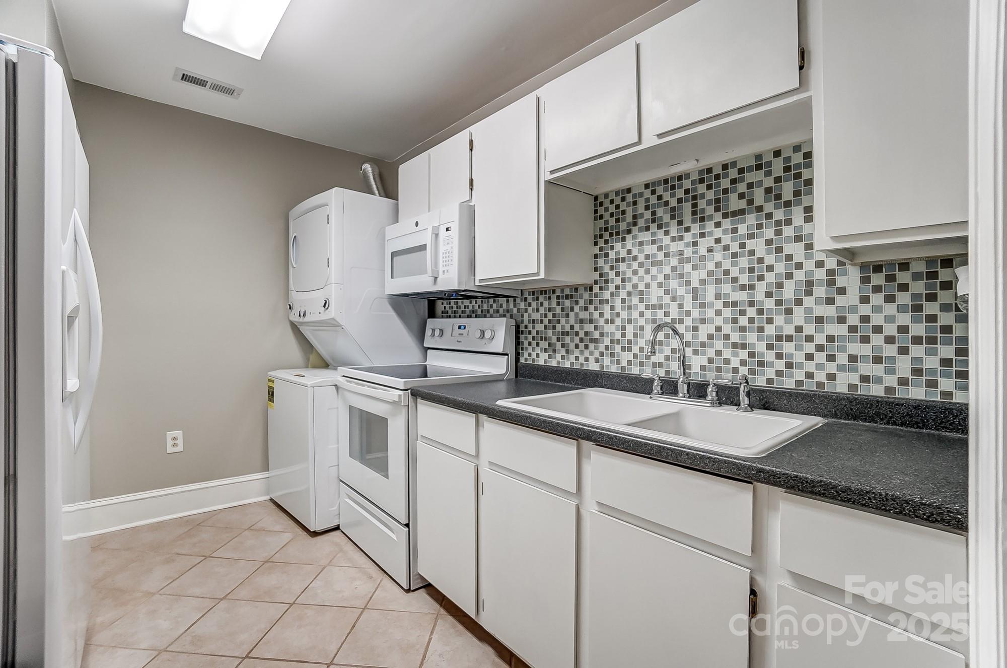 2811 Ashley Arbor Drive
