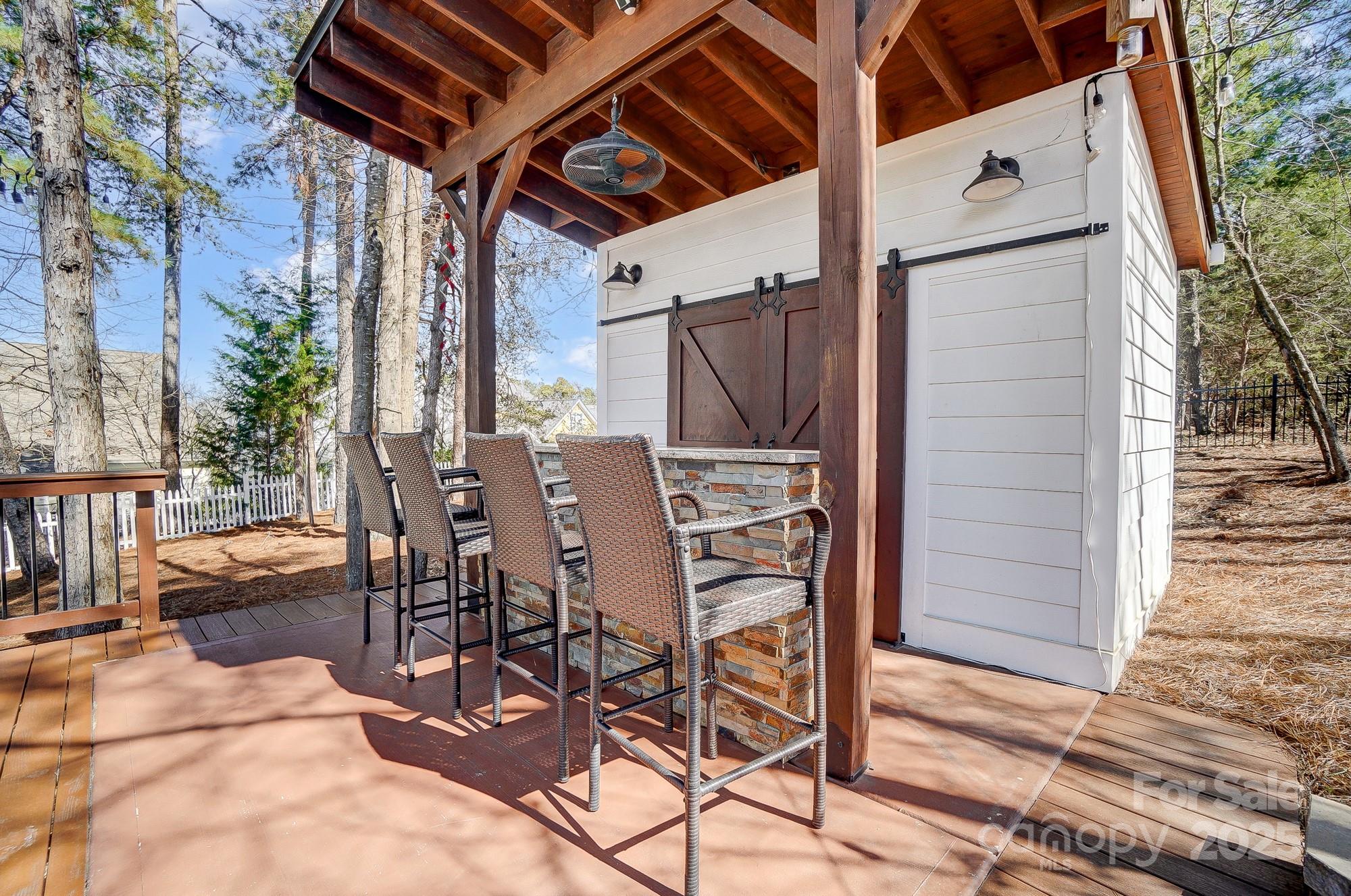 815 Stratford Run Drive