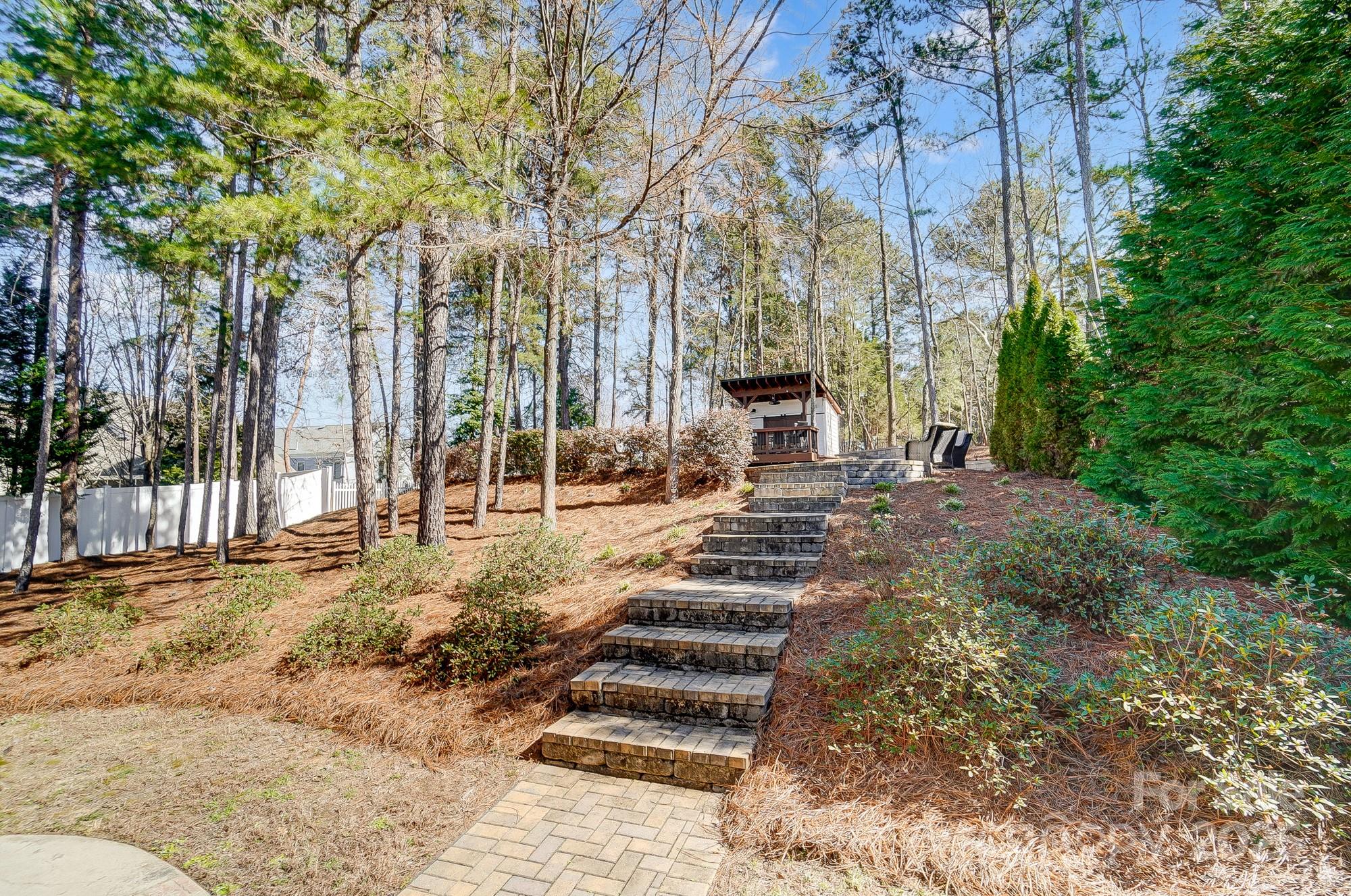 815 Stratford Run Drive