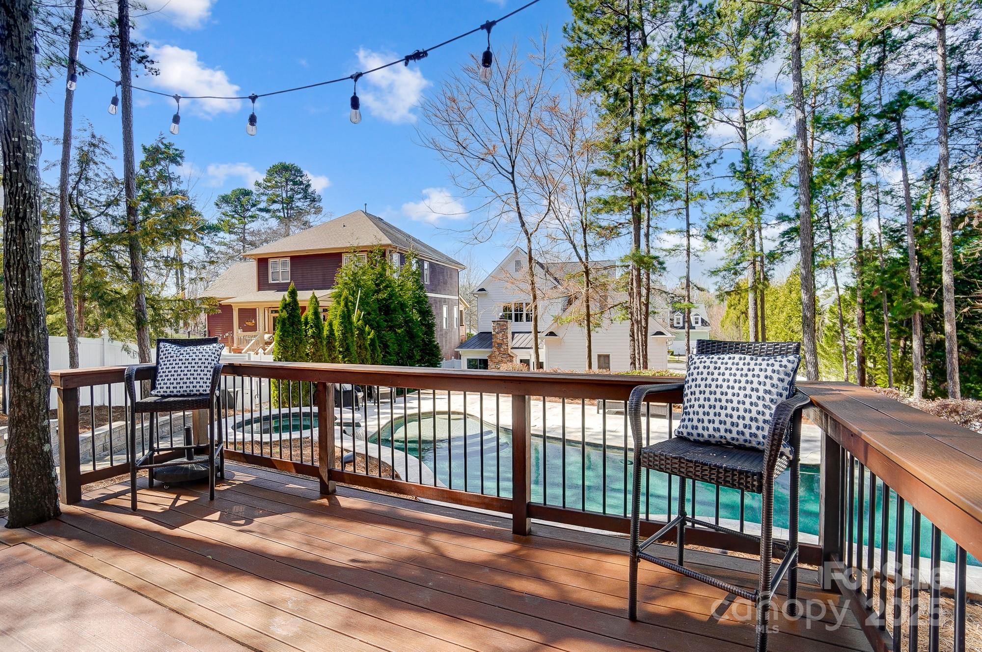 815 Stratford Run Drive