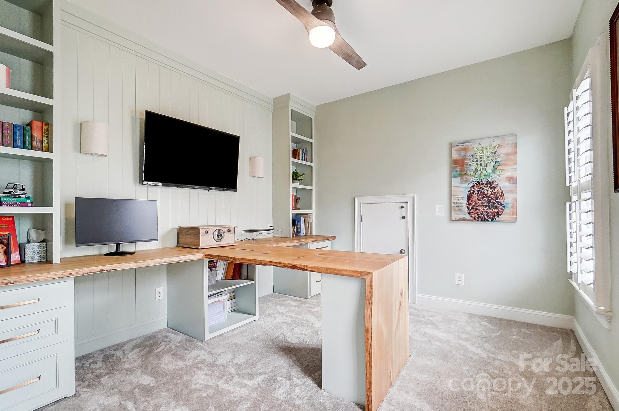 916 Tuckerton Drive