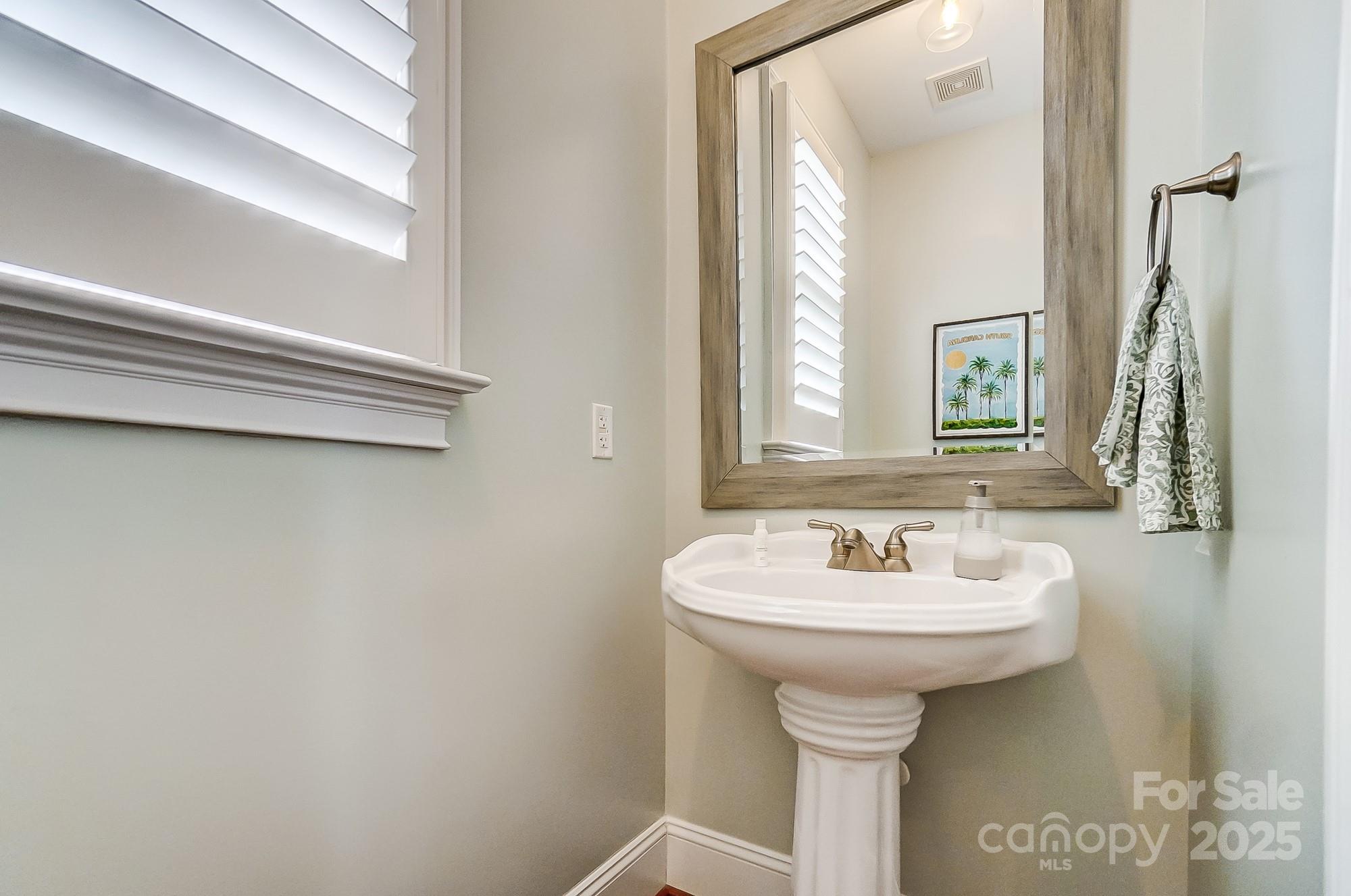 916 Tuckerton Drive