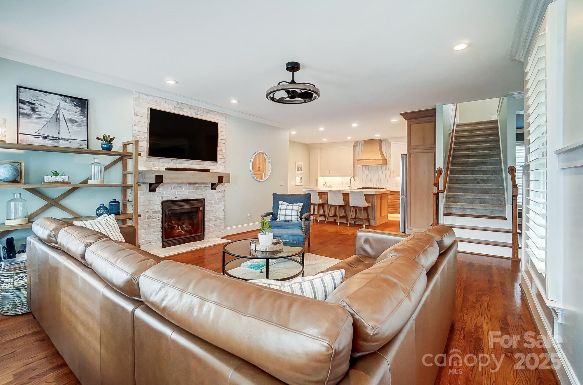 916 Tuckerton Drive