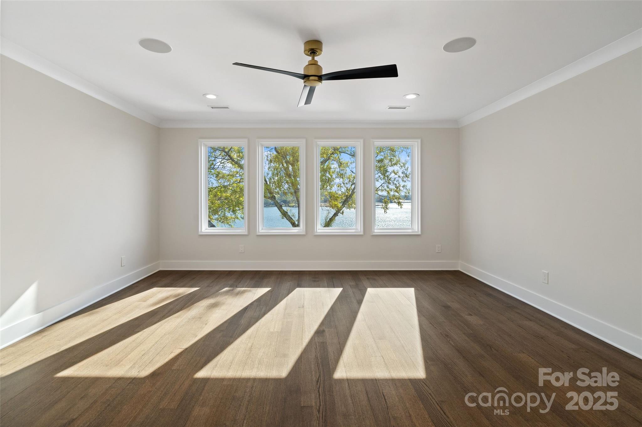 7116 Topsail Circle