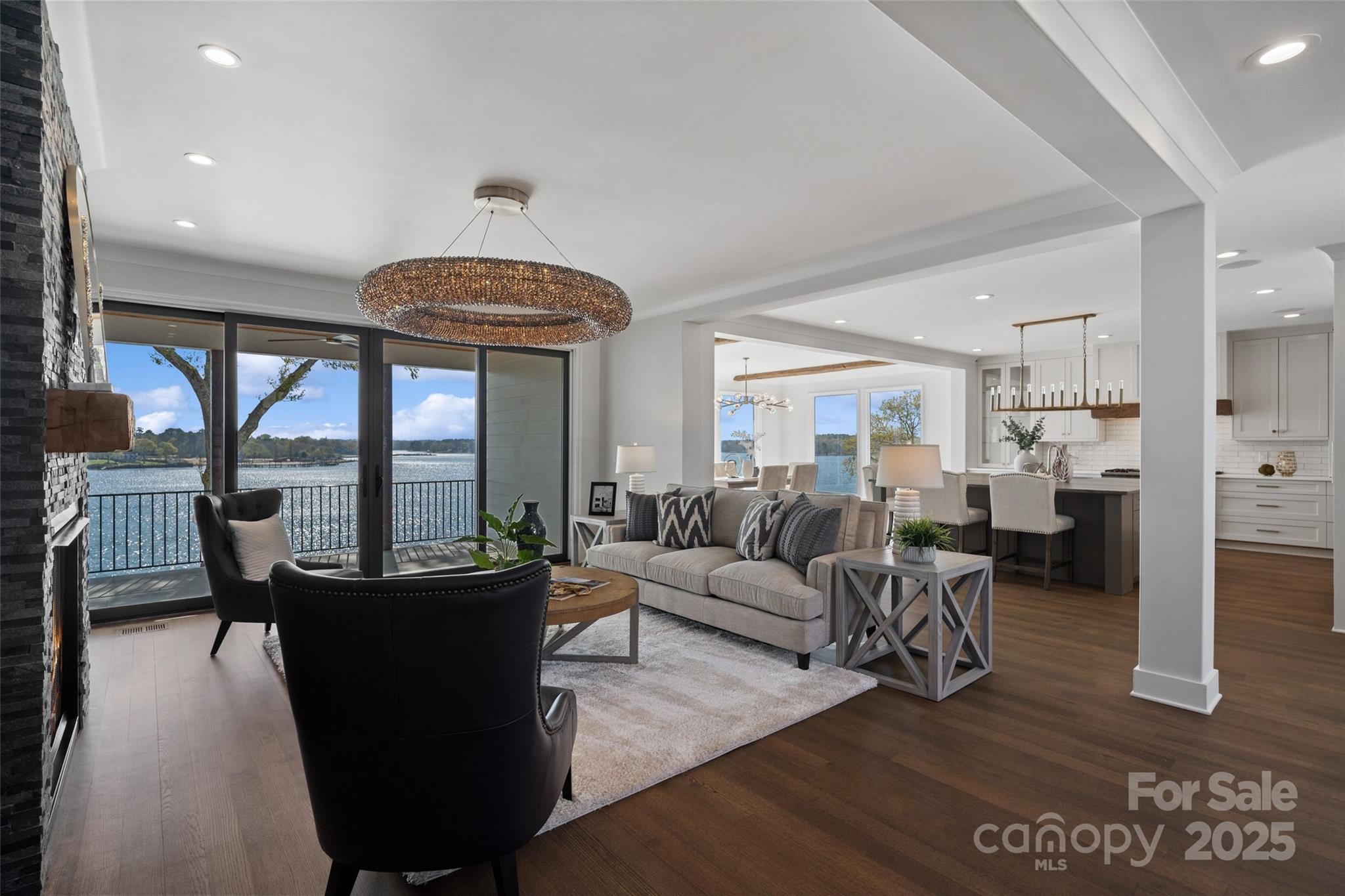 7116 Topsail Circle