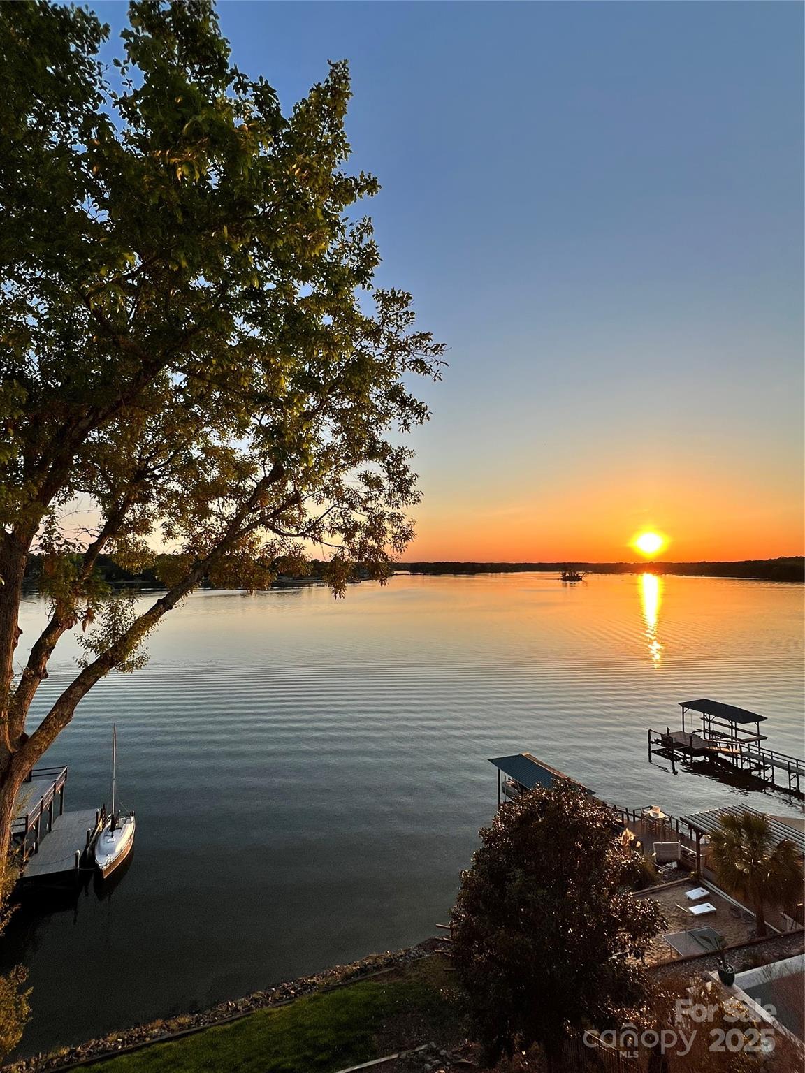 7116 Topsail Circle