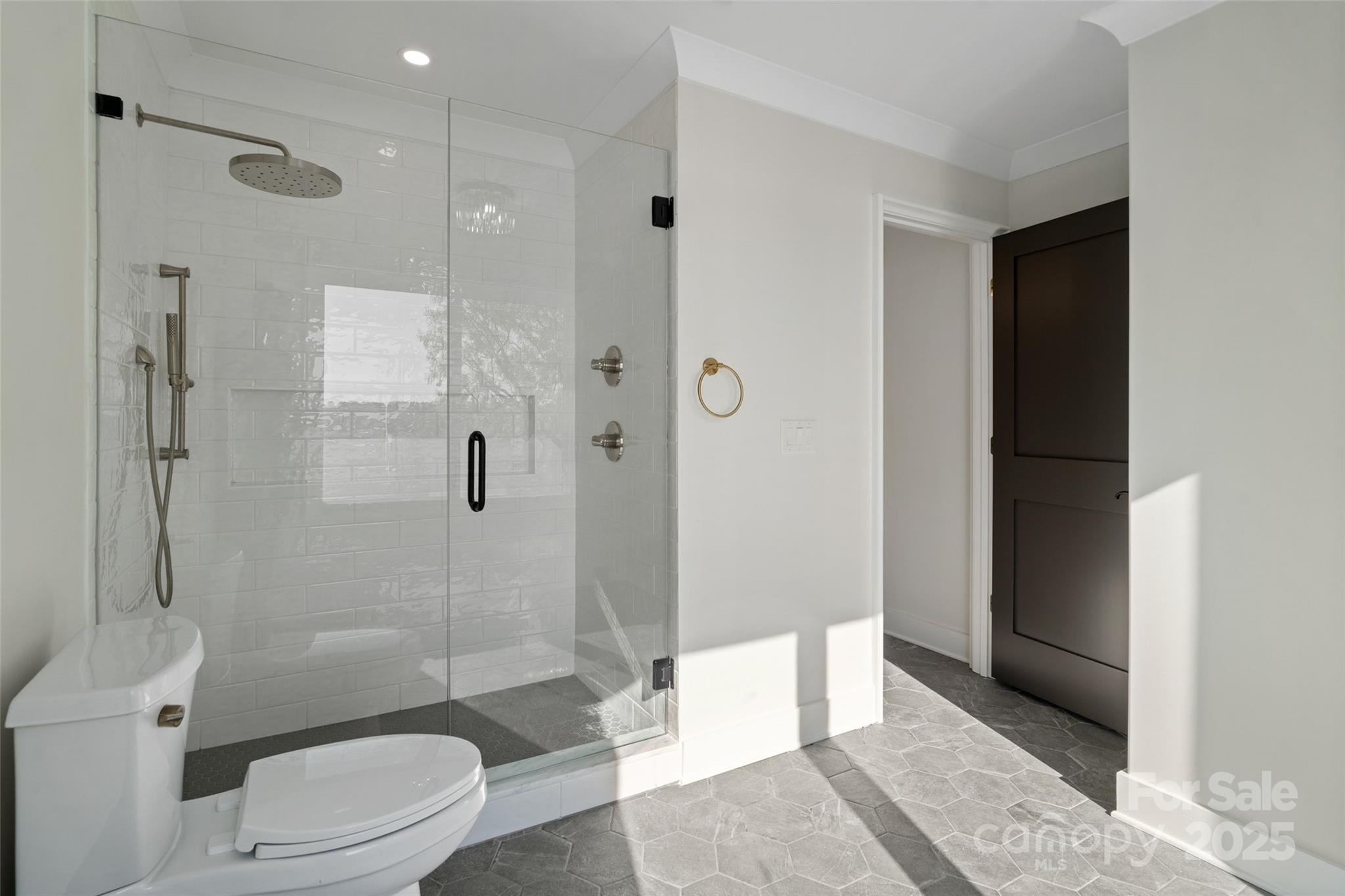 7116 Topsail Circle