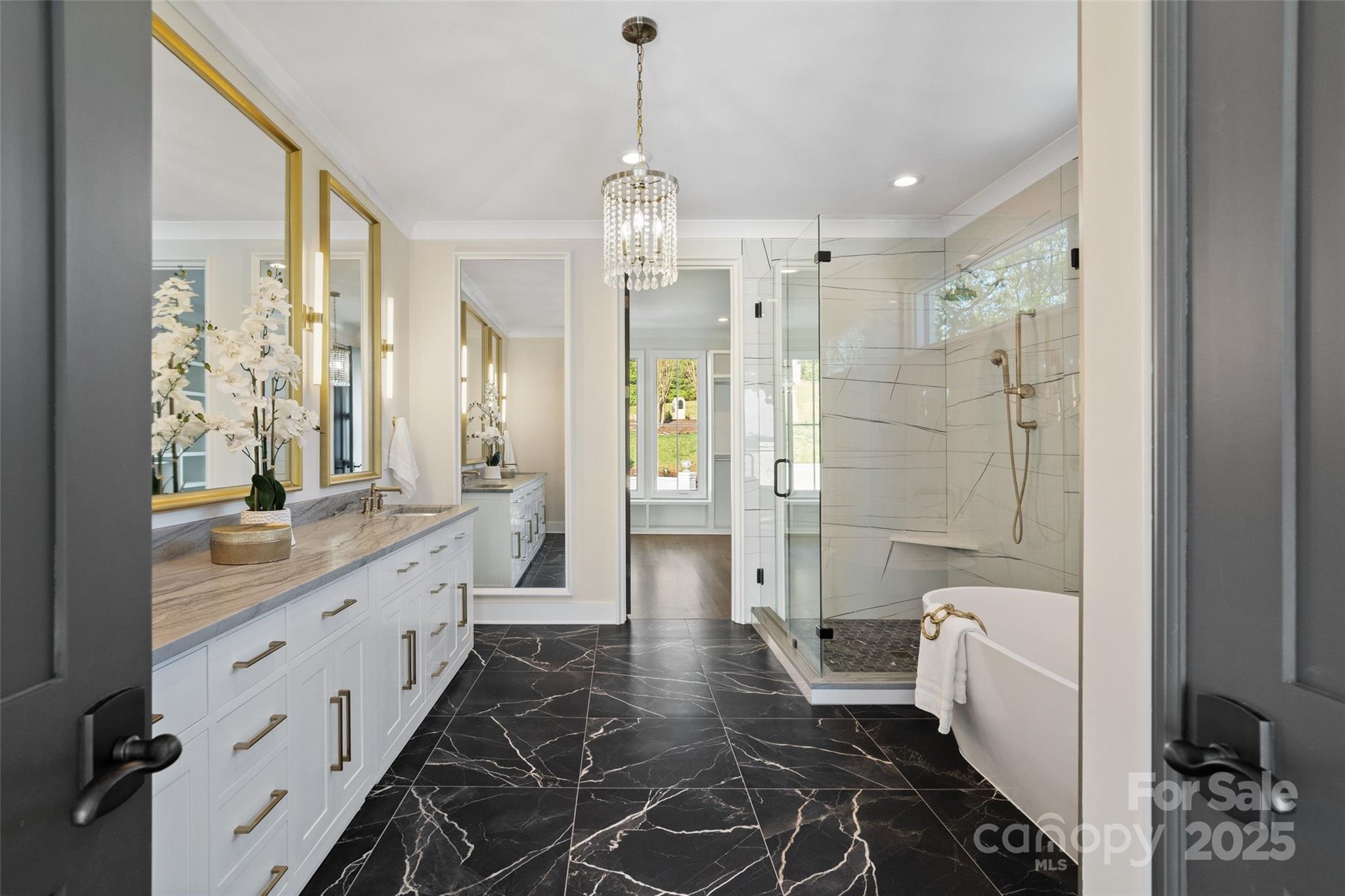 7116 Topsail Circle