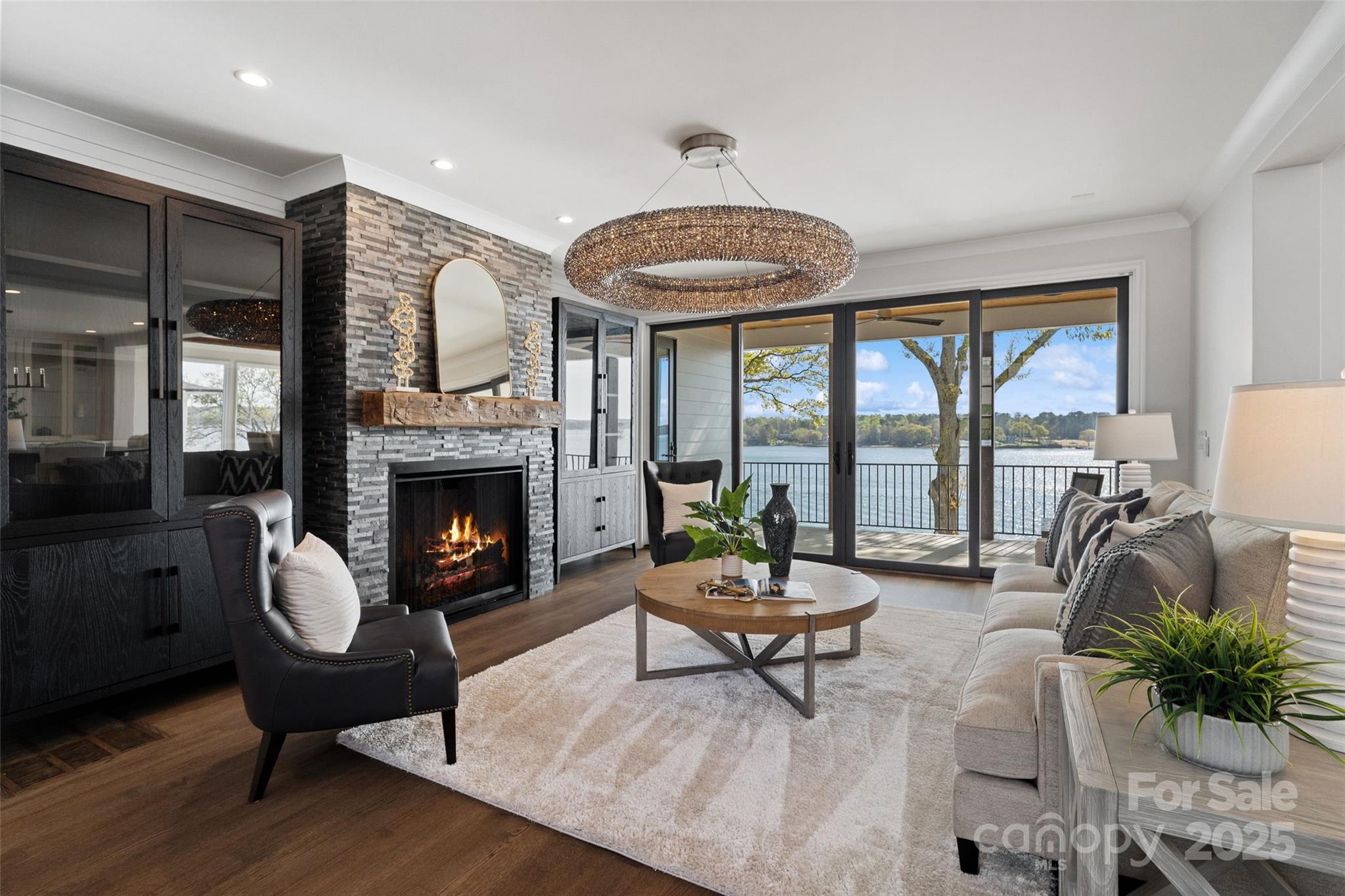7116 Topsail Circle