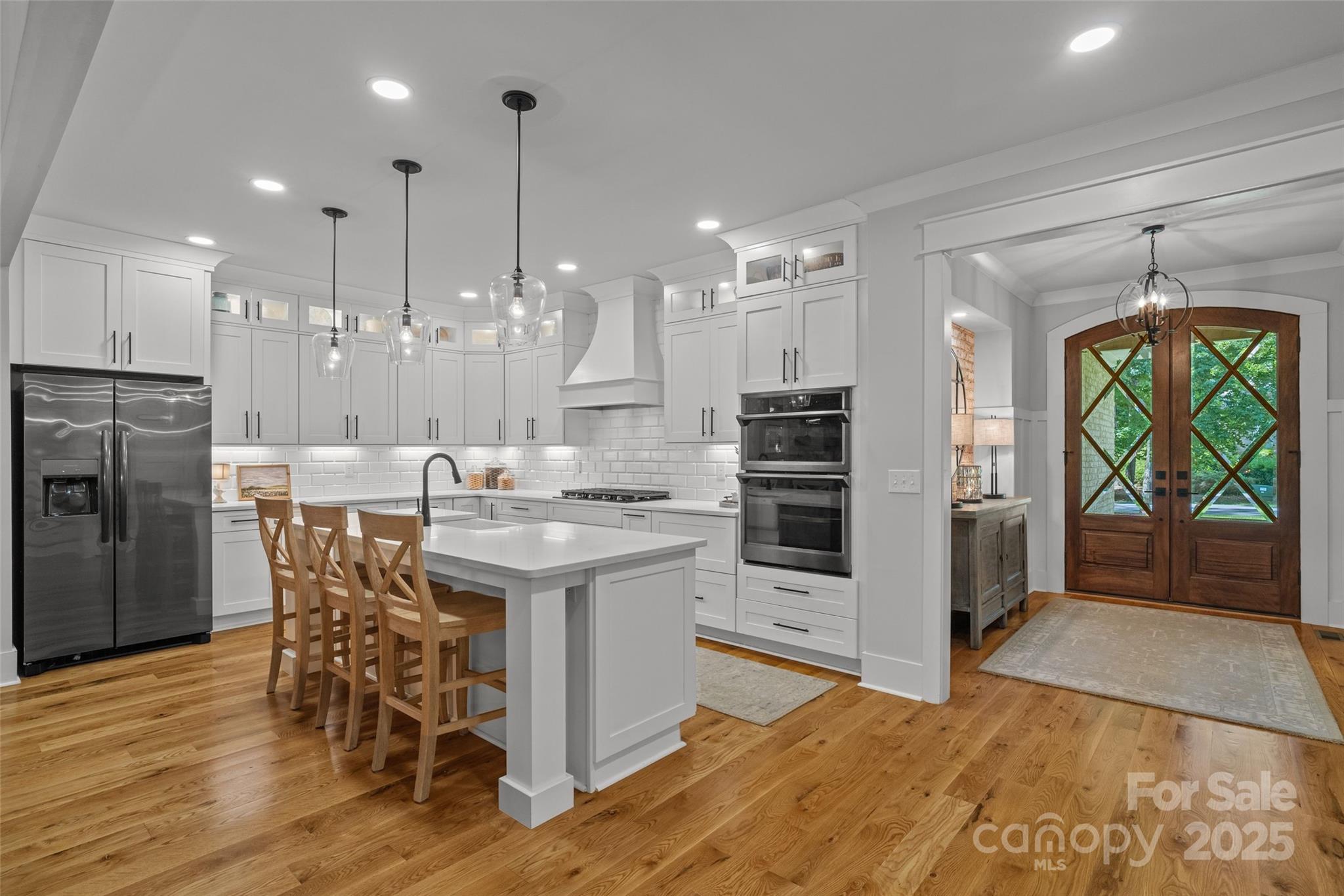 1381 Ridgewood Drive