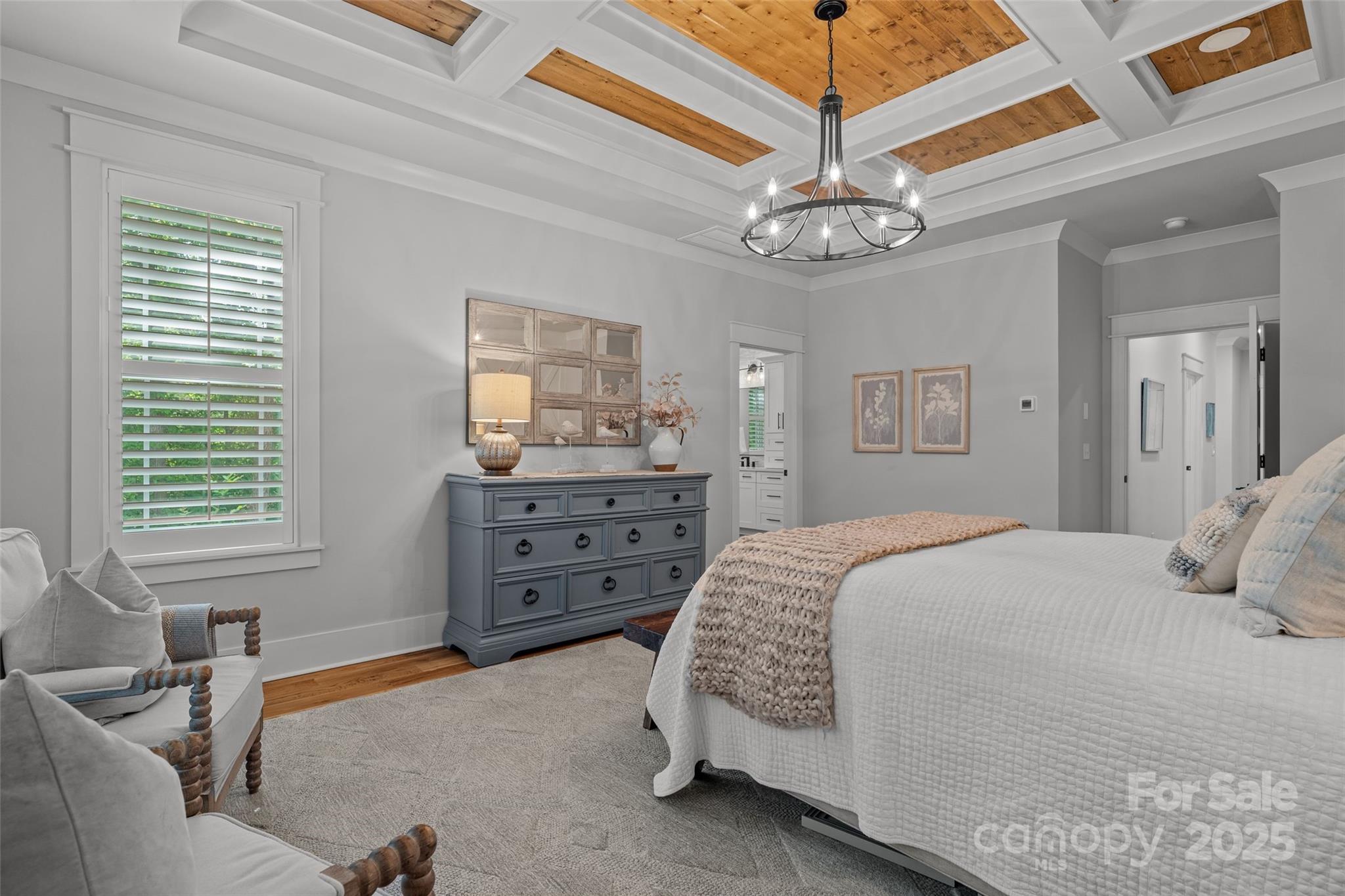 1381 Ridgewood Drive