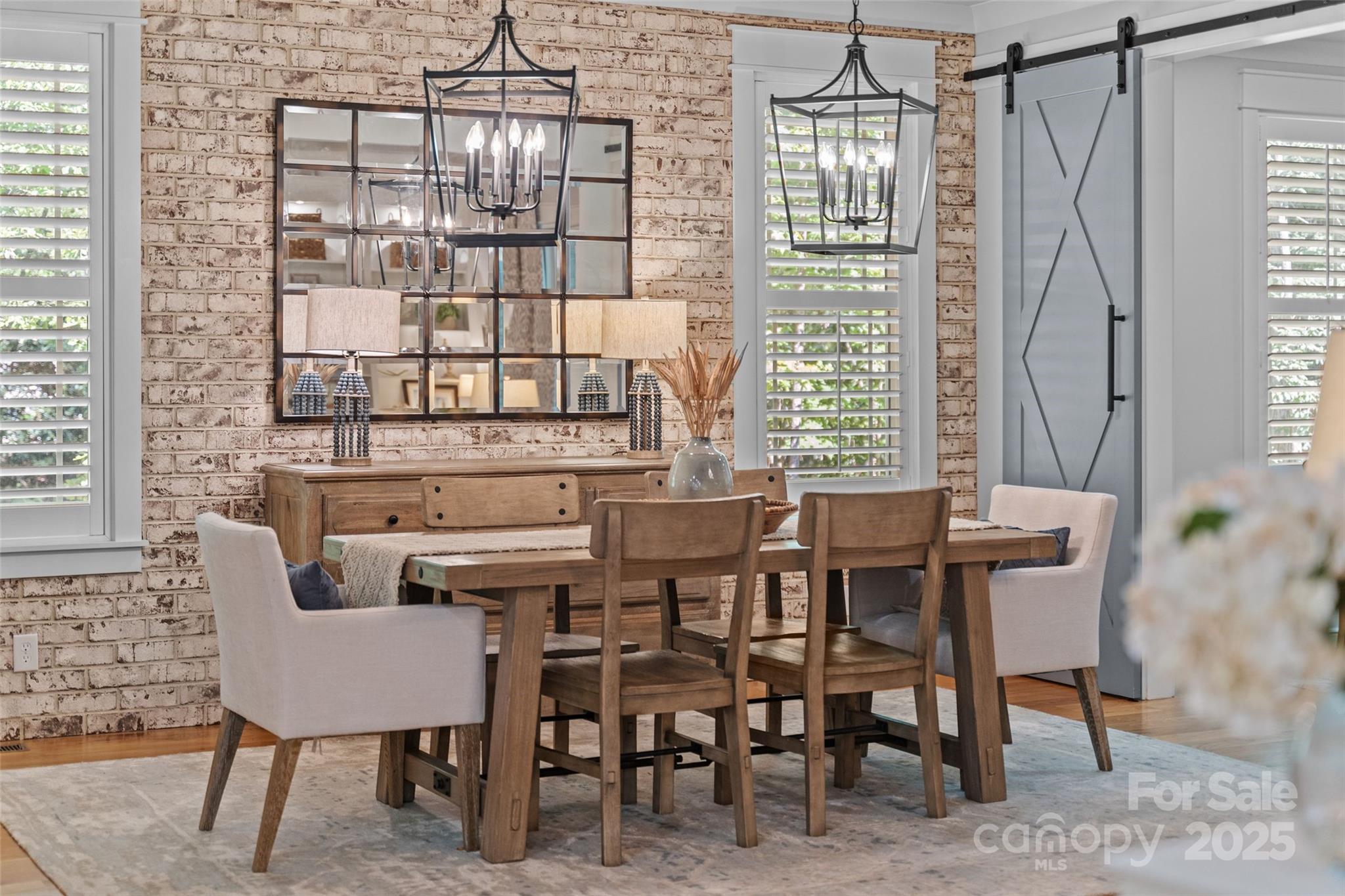 1381 Ridgewood Drive