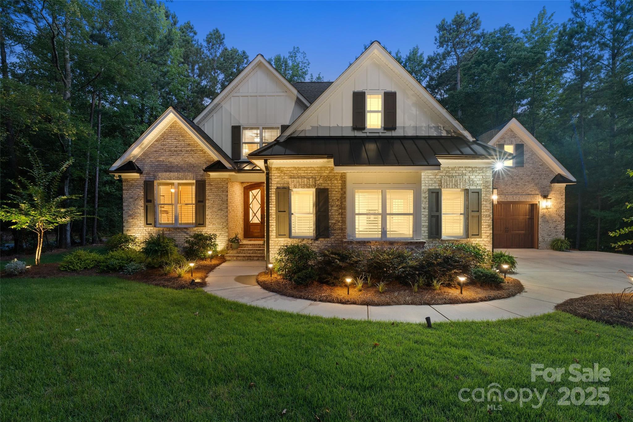 1381 Ridgewood Drive