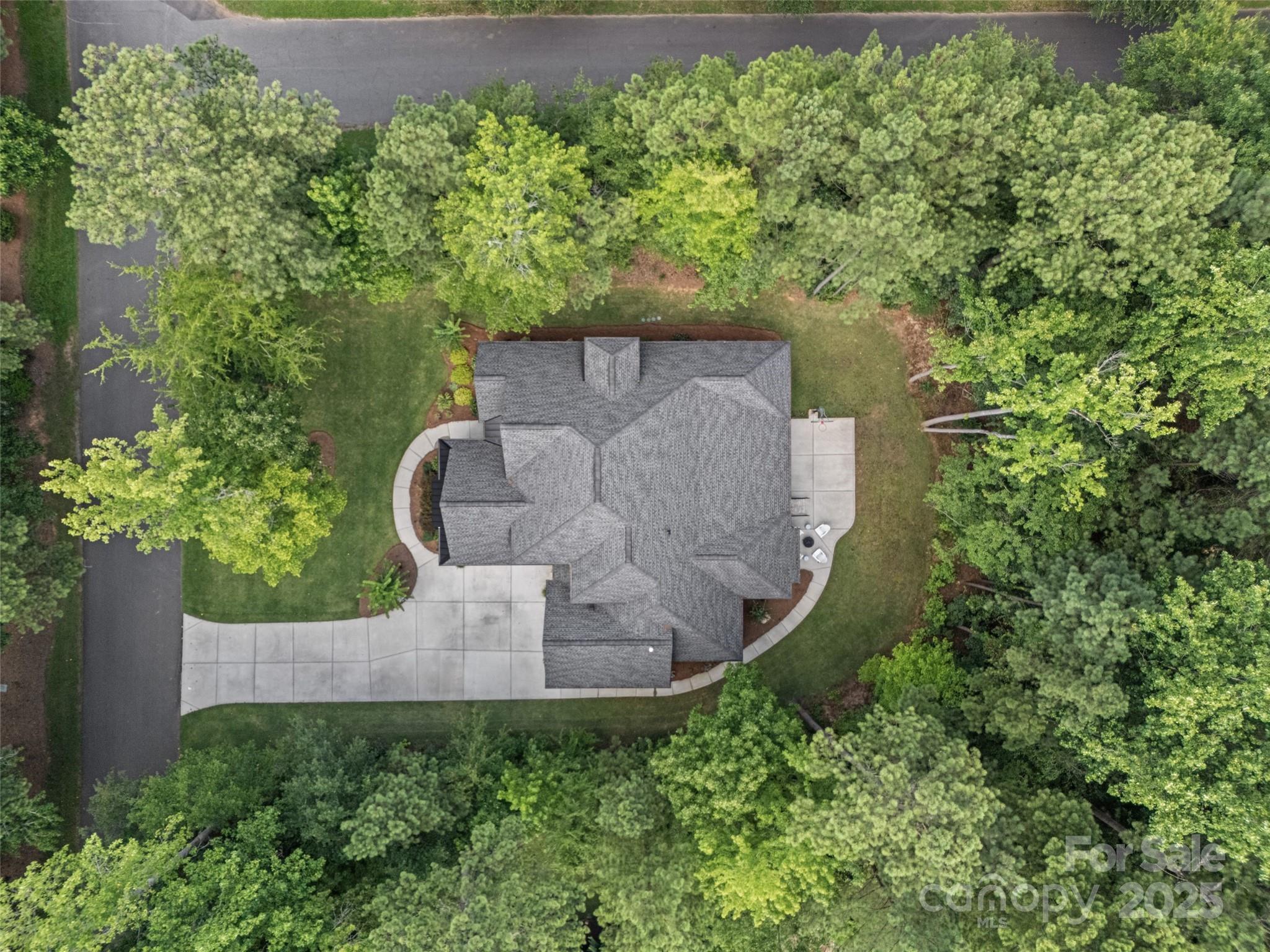 1381 Ridgewood Drive