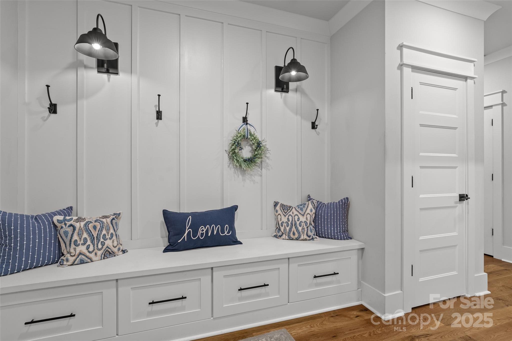 1381 Ridgewood Drive